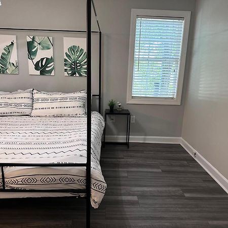 Simple Elegant Townhouse Dt Raleigh Ncsuアパートメント エクステリア 写真