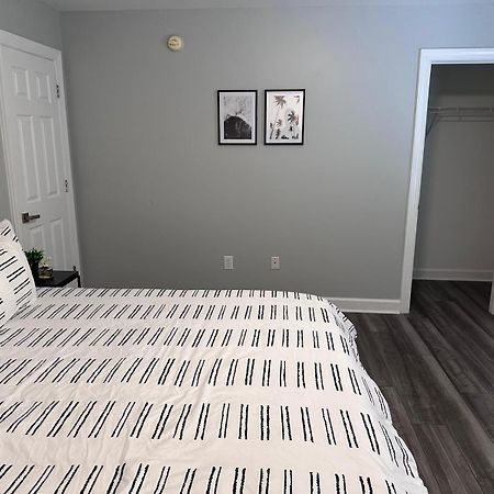 Simple Elegant Townhouse Dt Raleigh Ncsuアパートメント エクステリア 写真