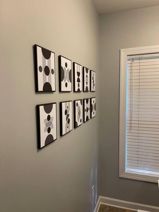 Simple Elegant Townhouse Dt Raleigh Ncsuアパートメント エクステリア 写真