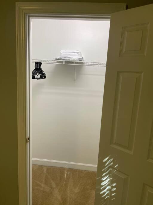 Simple Elegant Townhouse Dt Raleigh Ncsuアパートメント エクステリア 写真